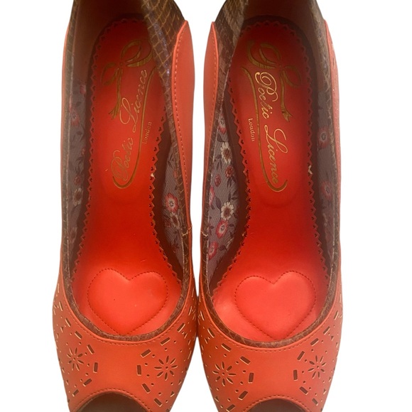 Poetic License Irregular Choice Leather Lizard 3 1/2 inch High Heel Pump. Size 8 - Picture 2 of 9